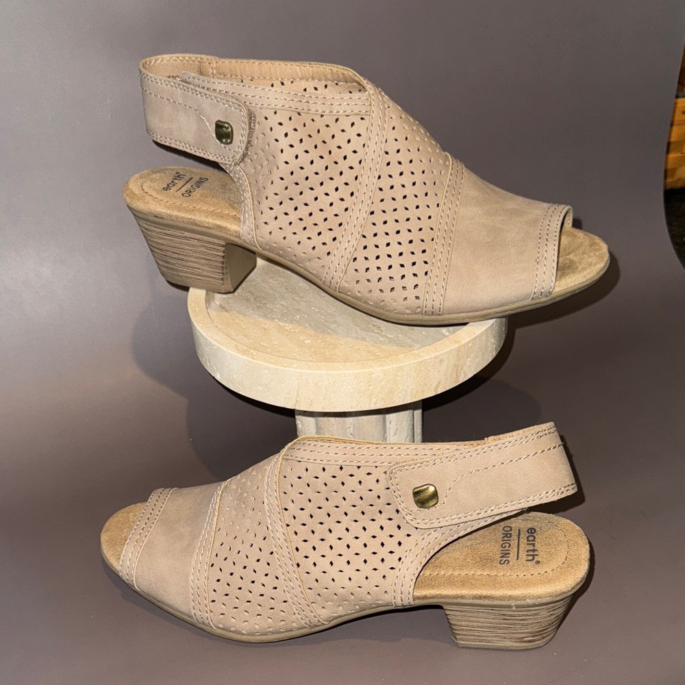 Earth Origins Delos Delilah Tan Peep-Toe Slingback Sandals Size 9 Velcro Closure - Picture 3 of 10
